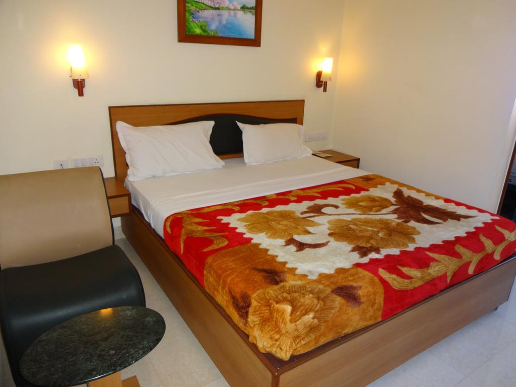 Hotel Nahar Manchester Inn Coimbatore Exterior photo