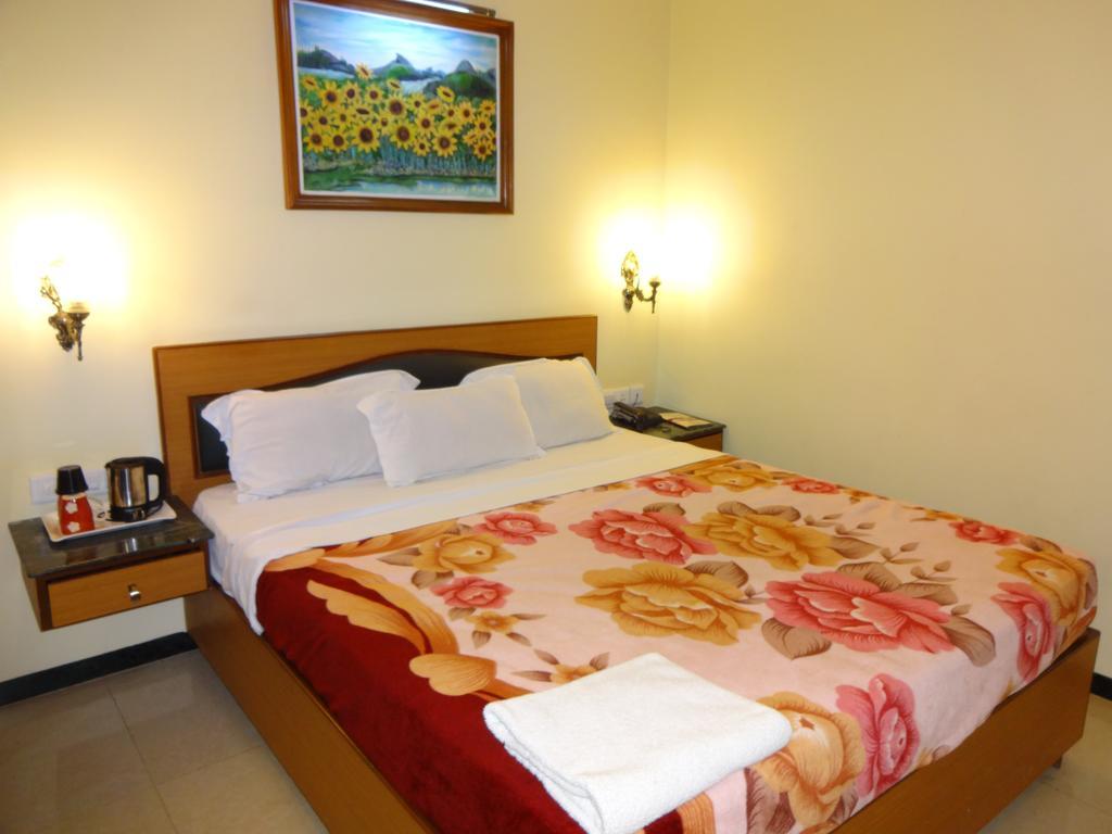 Hotel Nahar Manchester Inn Coimbatore Exterior photo