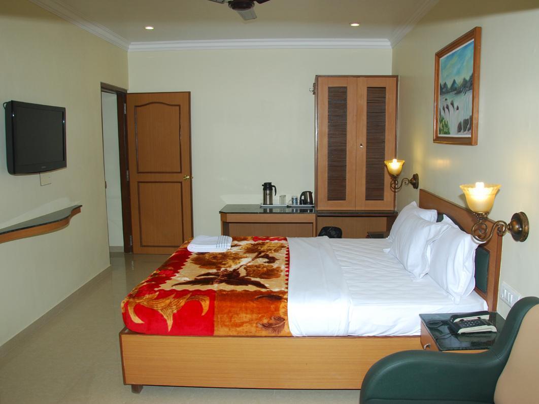 Hotel Nahar Manchester Inn Coimbatore Exterior photo